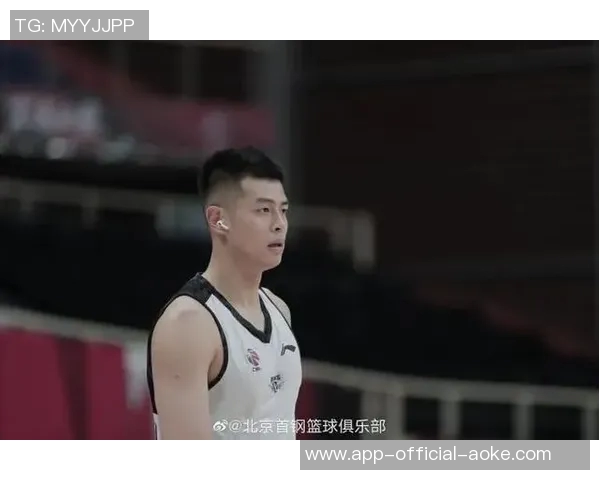 一个收礼一个送!首钢两大新援首次亮相待遇不同揭秘 一个收礼一个送!首钢两大新援首次亮相待遇不同揭秘