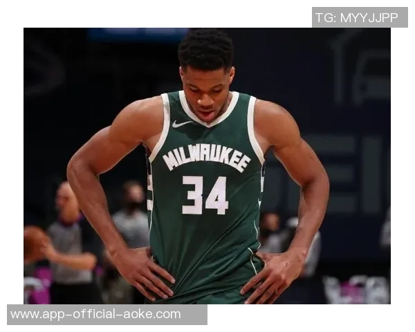 布雷默与凯夫伦因伤缺席,但米兰之战他们有望复出 布雷默与凯夫伦因伤缺席,但米兰之战他们有望复出